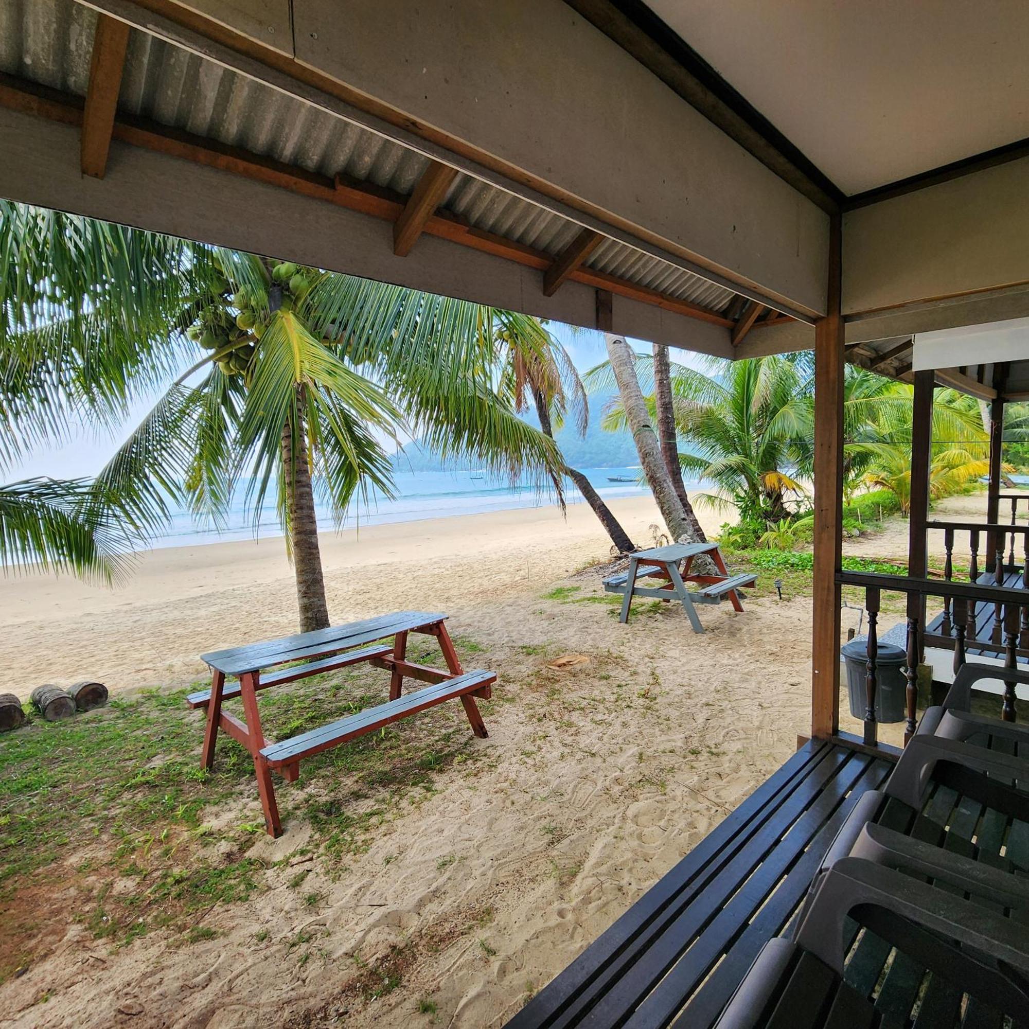 Permai Chalet Tioman Kampong Juara Exterior photo